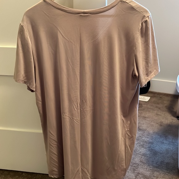 Jax and Lennon - women’s Tshirt- Medium - Picture 2 of 3